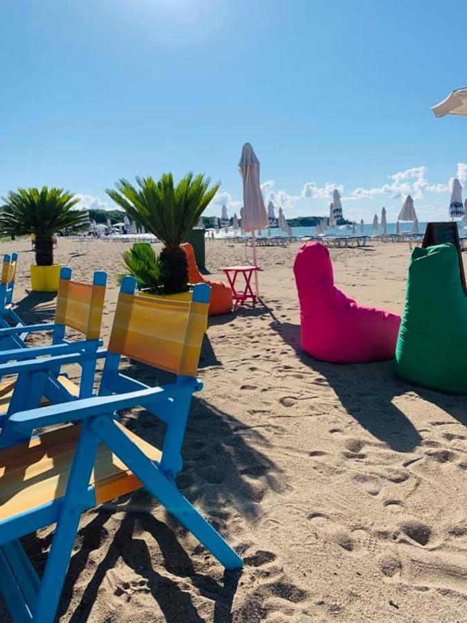 Atlantis Atmosphere Apartment Burgas City Eksteriør billede